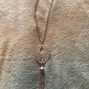Long or choker convertible rose gold tone necklace